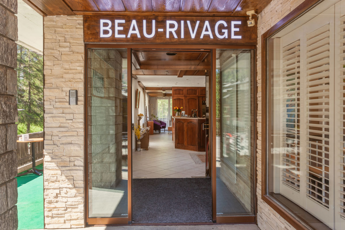 Hotel Beau Rivage Zermatt Eingang