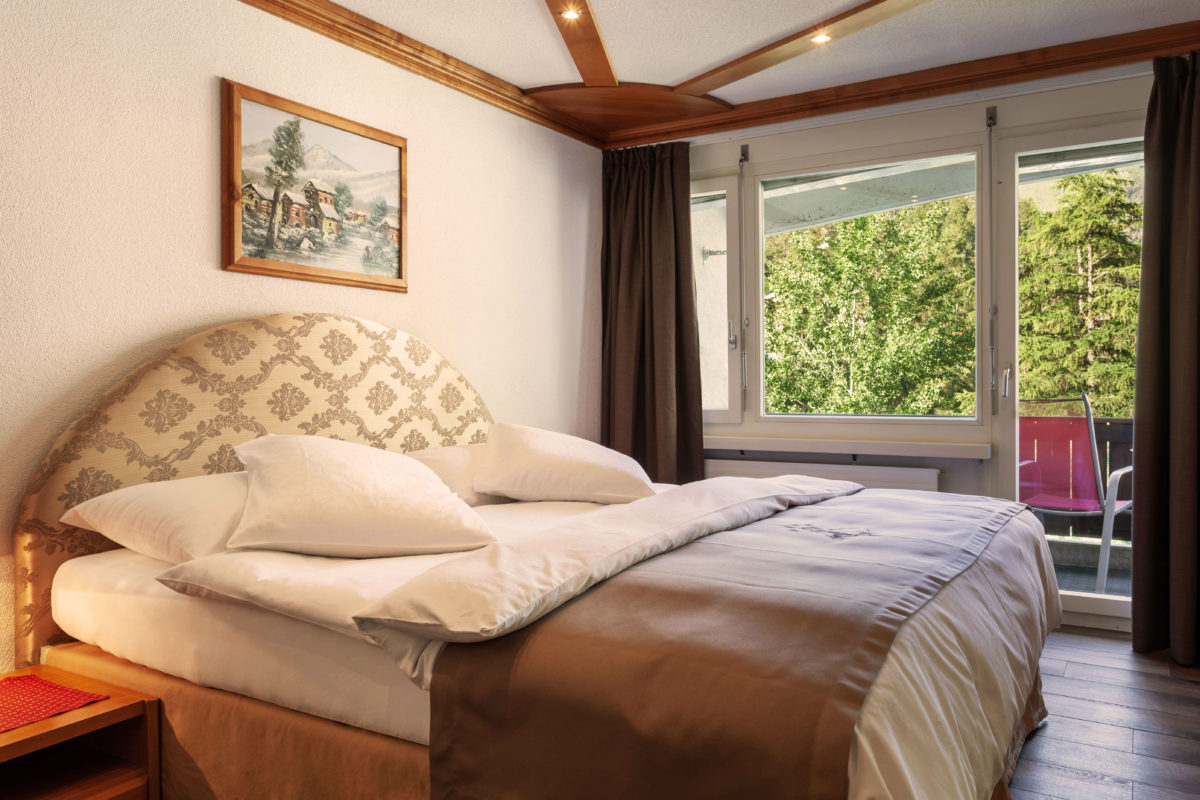 Hotel Beau Rivage Zermatt Suite Schlafzimmer